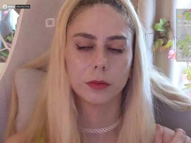 Try BongaCams's -Light-Fury- -Light-Fury- from BongaCams