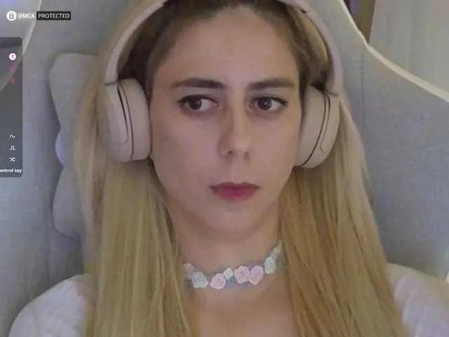 Freechat -Light-Fury- on BongaCams