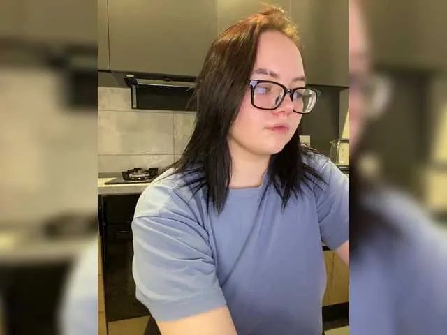 Freechat A1ka on BongaCams