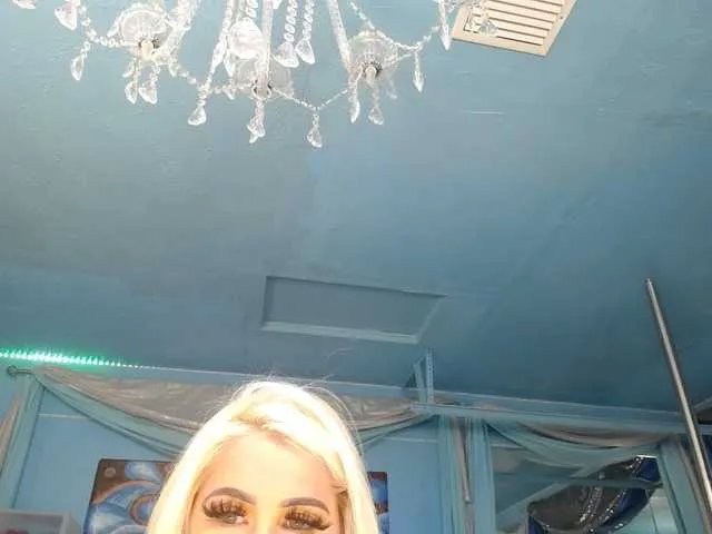 Freechat adrianna_fox on BongaCams