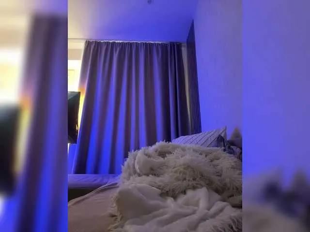 Freechat Alliina-leee on BongaCams