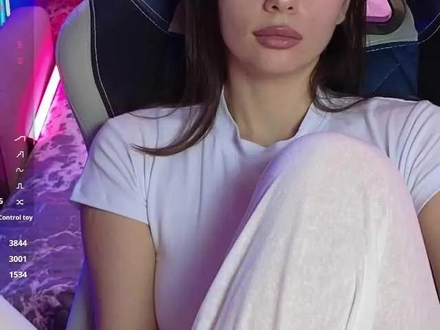 Freechat Allla on BongaCams