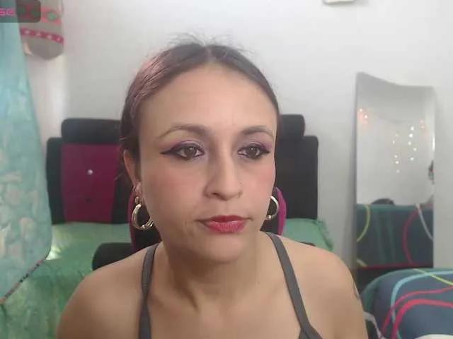 Freechat alzorys2434 on BongaCams