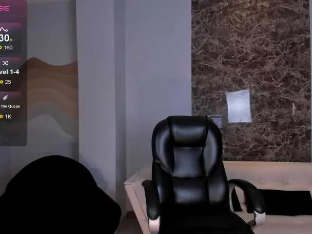 AmaliaCruss on BongaCams 