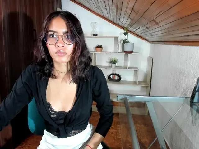 amy-lennox on BongaCams