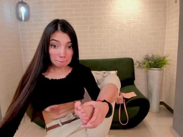 AmyArmstrong on BongaCams 