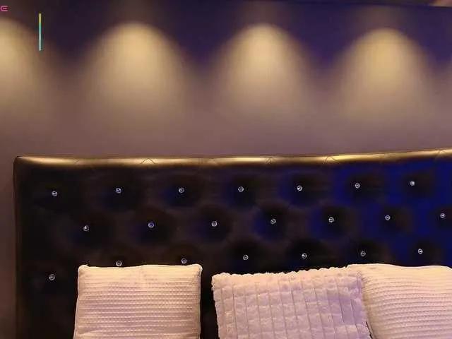 Admire dirty escort ArannaMartine ArannaMartine from BongaCams