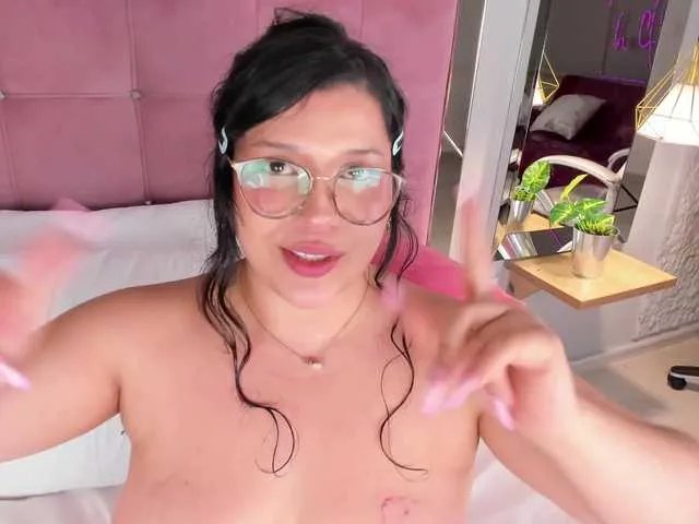 Freechat ArticaBelle on BongaCams