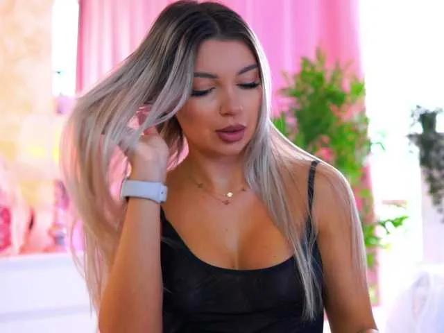 Freechat ArtTeasee on BongaCams