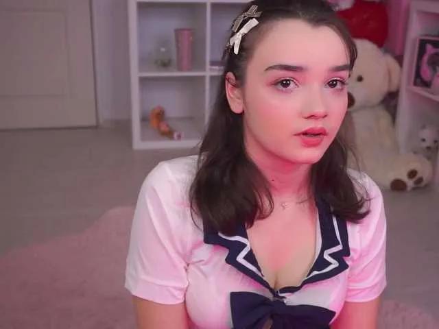 AryaStarky from BongaCams