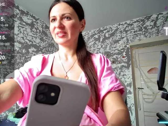 AwesomeGirlll from BongaCams