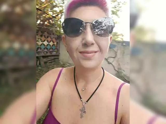 Freechat BUSINKA-25 on BongaCams