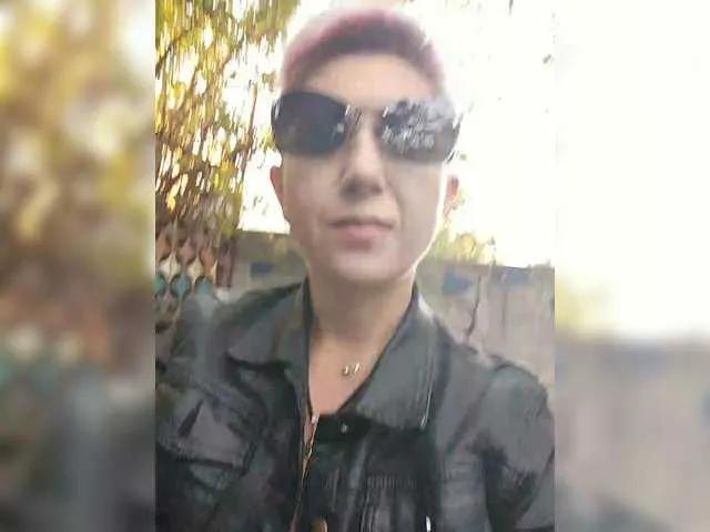 Freechat BUSINKA-25 on BongaCams