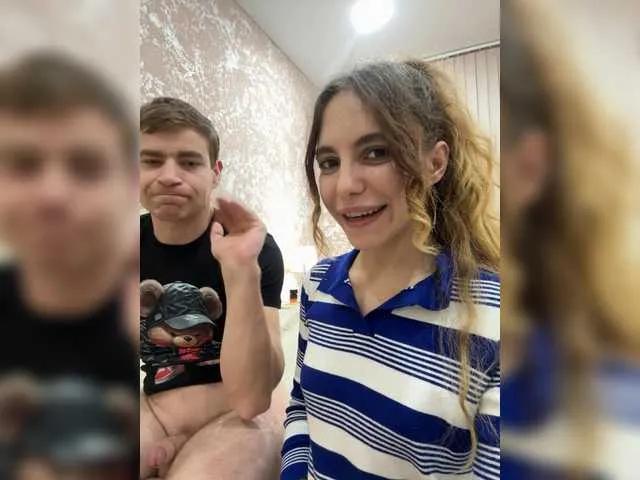 Join Buzzyd, they want to masturbate for you Buzzyd from BongaCams