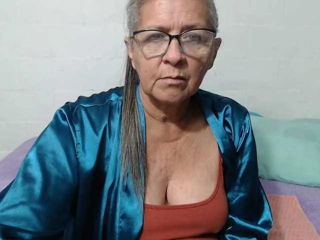Freechat candy-mature on BongaCams