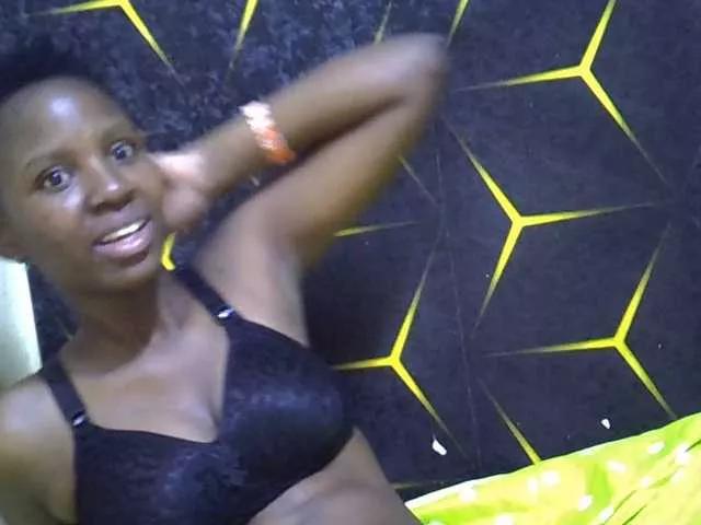 Candy27 on BongaCams 