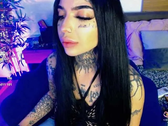 CreamyInk on BongaCams