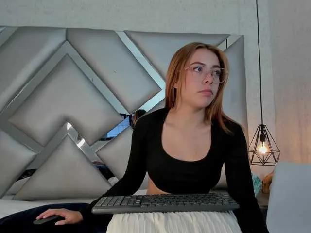 CRISTALEVANS-VC from BongaCams