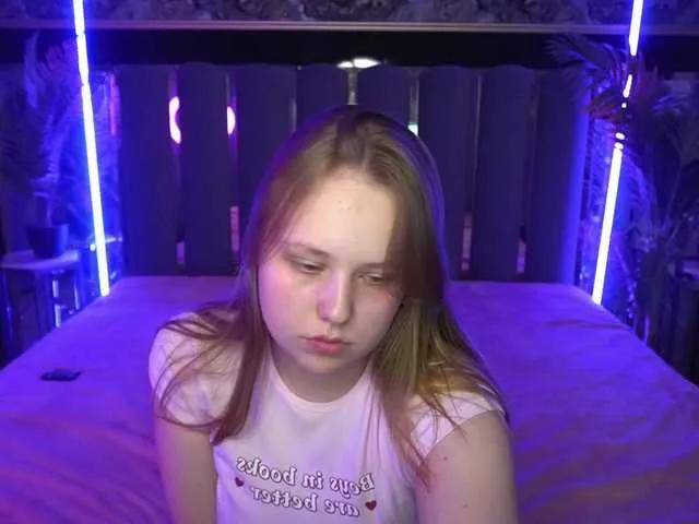 Sweet CrystallPaws from BongaCams CrystallPaws from BongaCams