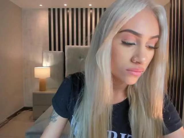 DannaCruz on BongaCams 