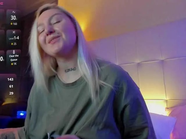 Debbie-Taylor from BongaCams