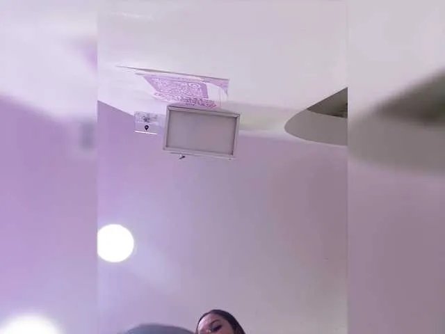 Freechat EinnyMure on BongaCams