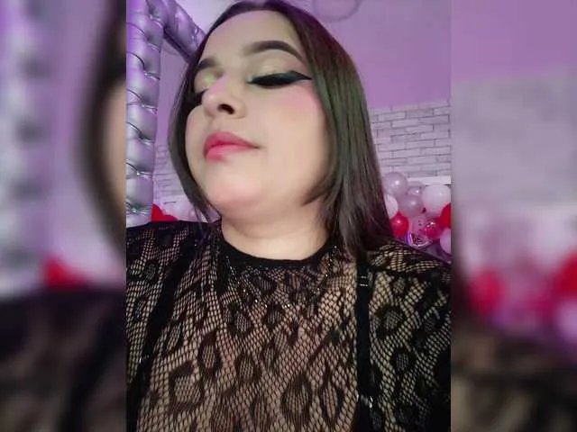 Freechat EinnyMure on BongaCams