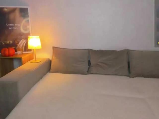 ElinaStarr from BongaCams