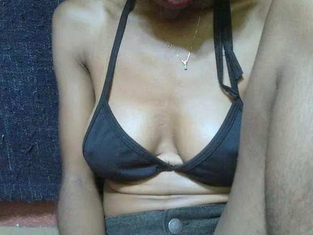 Felaniah on BongaCams 