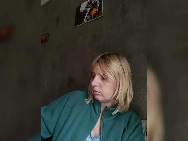 Freechat FlameHost on BongaCams