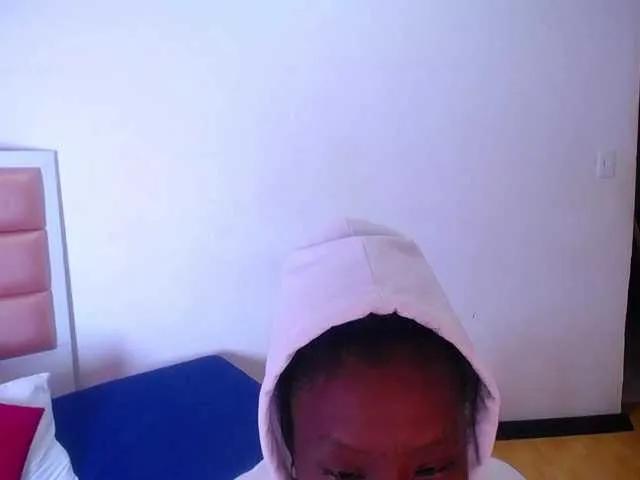 Masturbate to slutty slut Goldenn-ass goldenn-ass from BongaCams