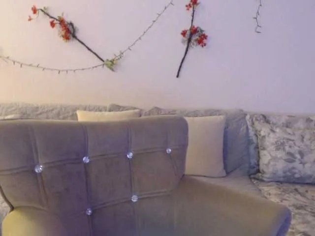 Freechat goodSnowQueen on BongaCams