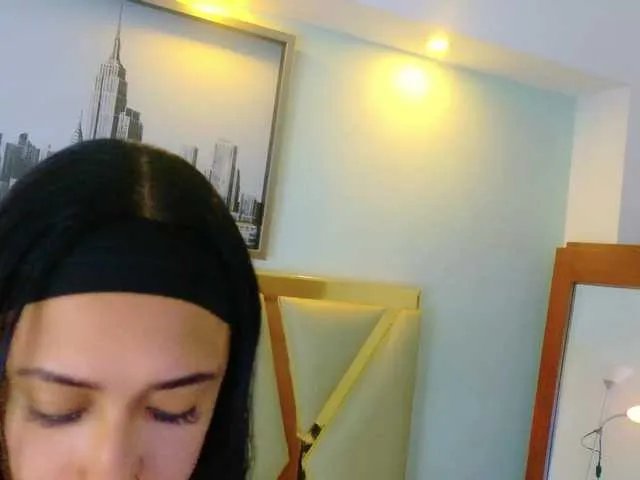 Freechat hollyvega on BongaCams