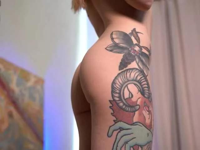 IamToxicRoxy on BongaCams 