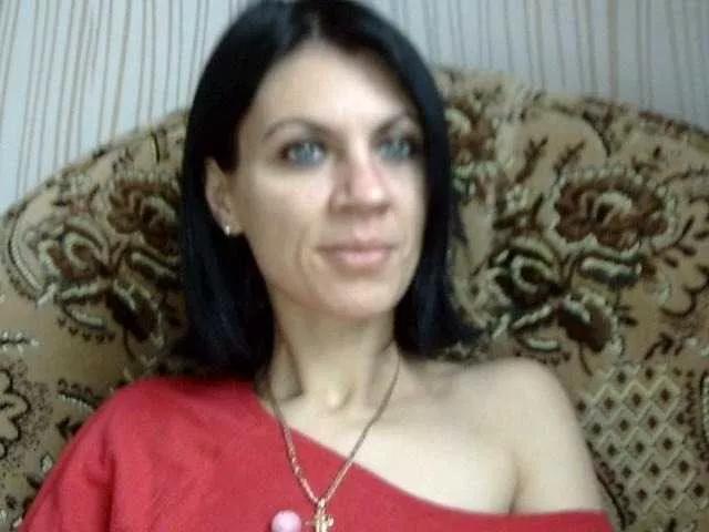 Freechat InjaAtHome on BongaCams