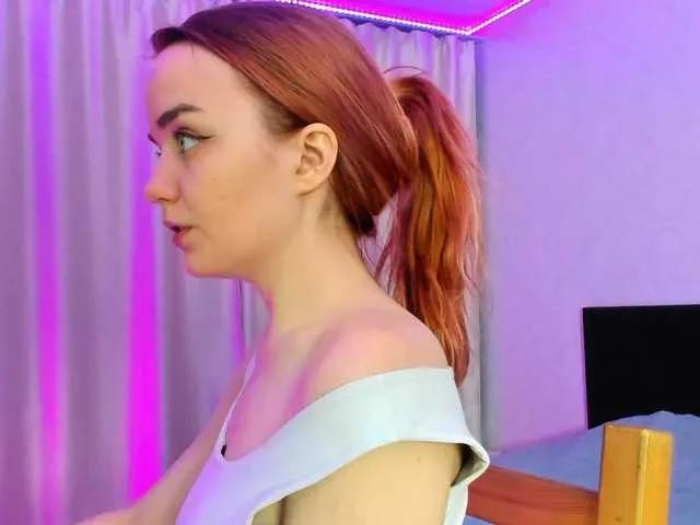 Join slutty slut JanetShy JanetShy from BongaCams