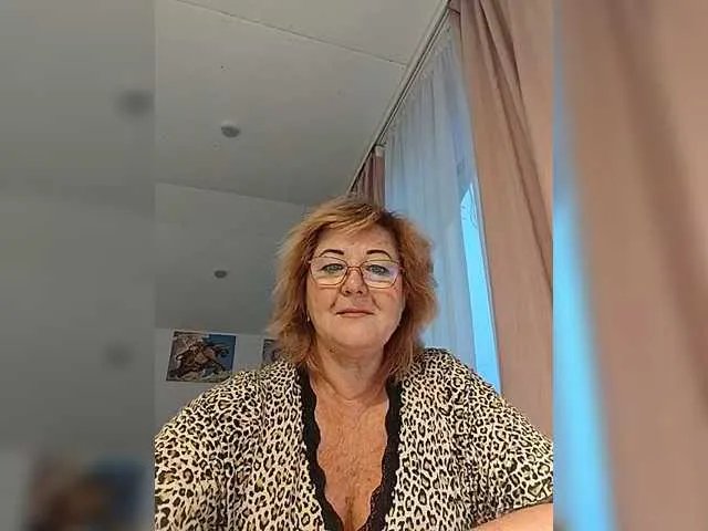 KarinkaSweet on BongaCams