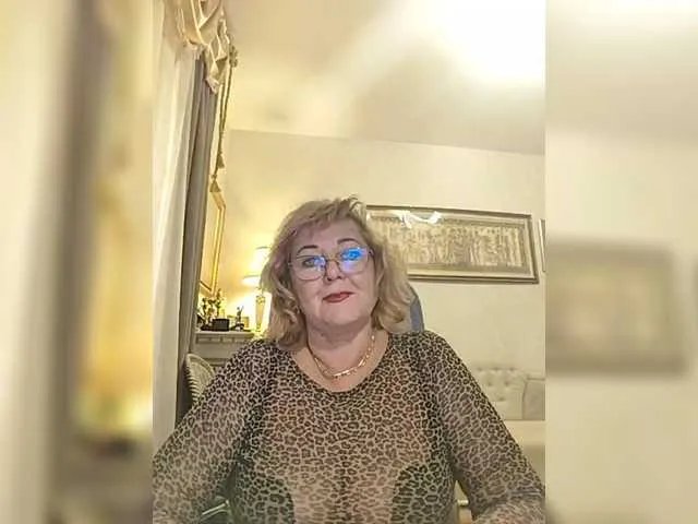 KarinkaSweet on BongaCams