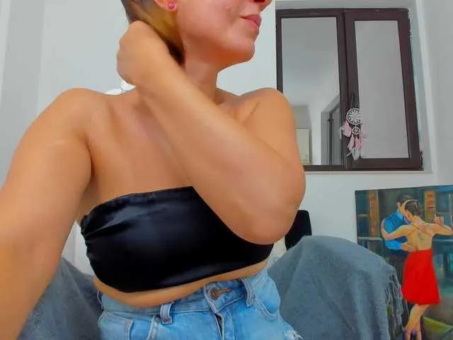 Freechat KayaKiss on BongaCams