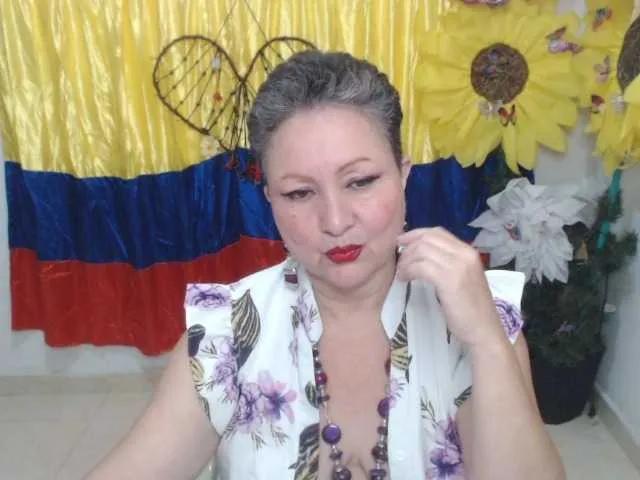 Freechat LADYQUEEN520 on BongaCams