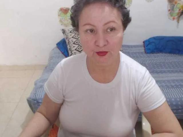 Freechat LADYQUEEN520 on BongaCams