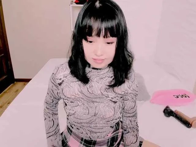 Freechat LianaYun on BongaCams