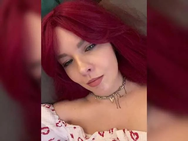 lova-mars from BongaCams