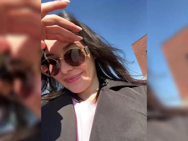 Freechat Love69me on BongaCams