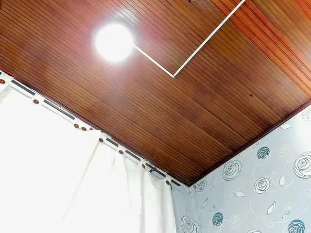 Freechat lunaeva23 on BongaCams