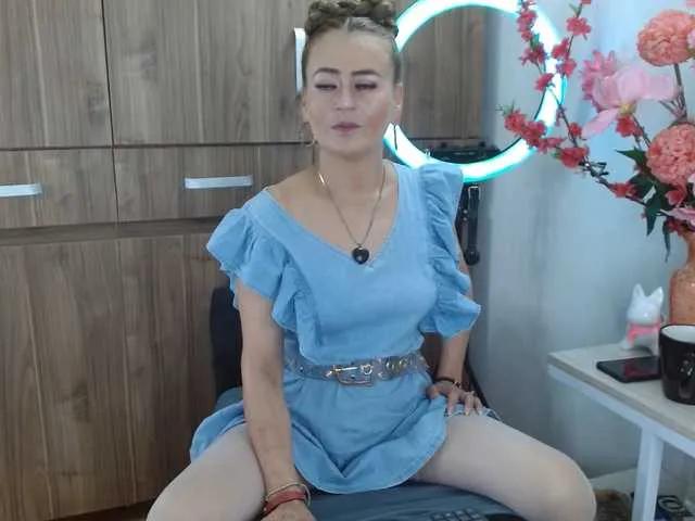 Freechat MAGHENTA on BongaCams