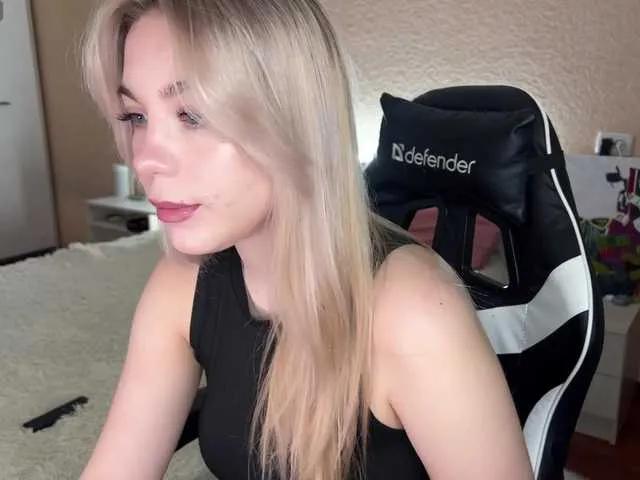 Explore BongaCams's Maksisisia maksisisia from BongaCams