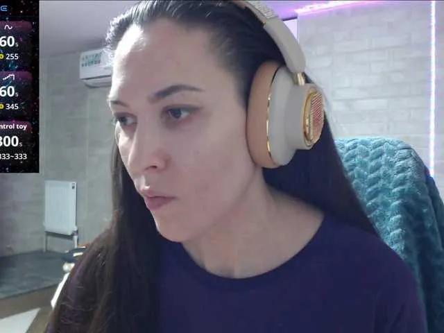 Marina4Love from BongaCams