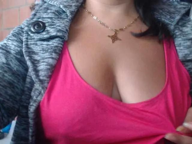 Freechat Meganny2023 on BongaCams