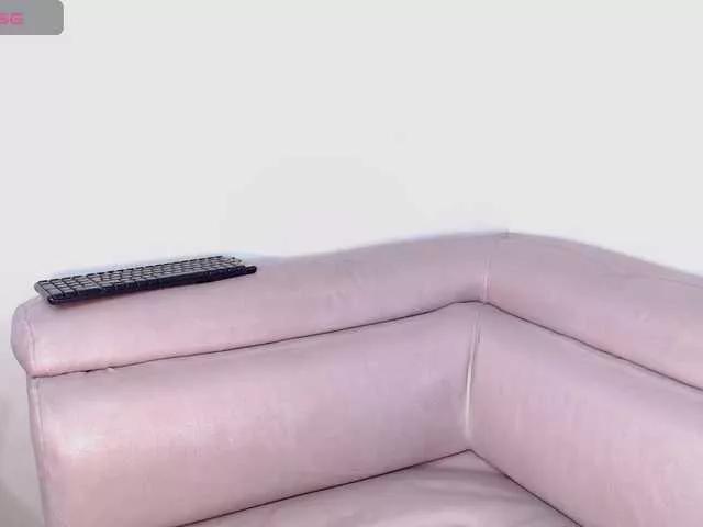 meiryn on BongaCams 